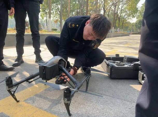 “执法神器”助力打非控违 ———邵阳经开区加大对打非控违装备投入，效果明显(图1)