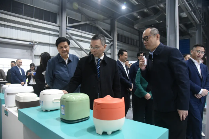 2021湖南消费促进季活动在邵阳举行启动仪式 乐享消费 湘当韵味 重点打造贯通全年的“1+2+N”系列消费促进活动(图3)