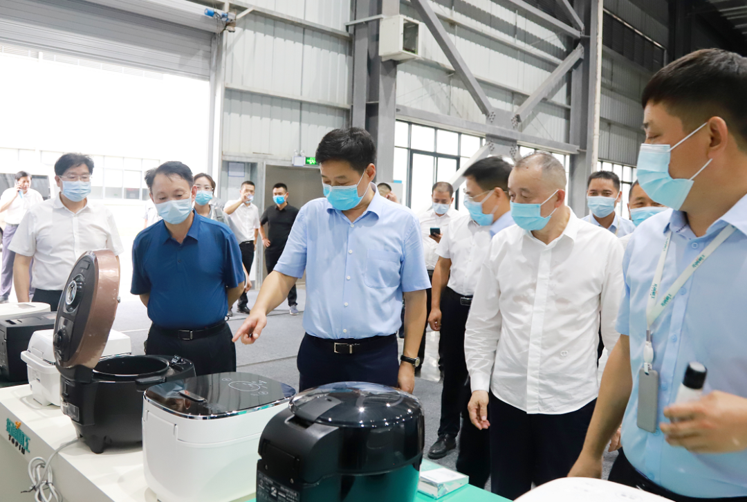 严华在国家级邵阳经济技术开发区调研：举邵阳市之力加快创建“五好”邵阳市经开区(图1)