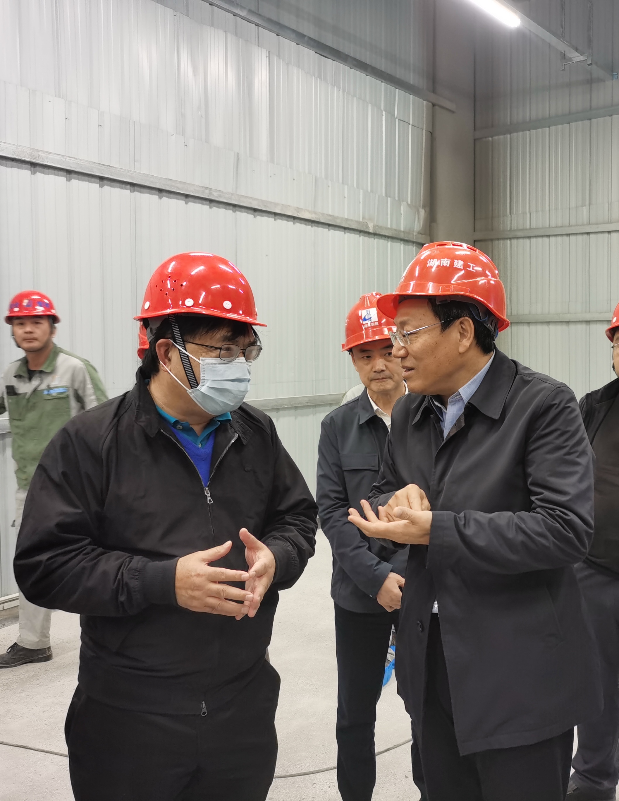 华学健到邵阳经济技术开发区督战“决战四季度、决胜全年度”工作(图1)