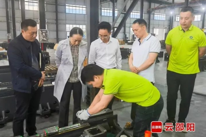 仇珂静到邵阳经开区调研邵阳经开区项目建设工作(图2)