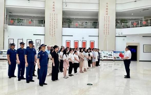 邵阳经开区组织开展新进人员廉政警示教育活动(图2)